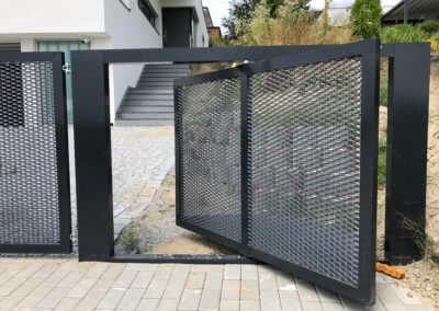 11-Podstavec hliníkový lakovaný otočný s 3D tahokovem